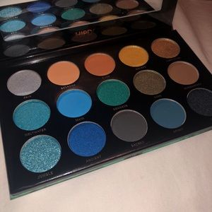 HIPDOT - Cenote Eyeshadow Palette